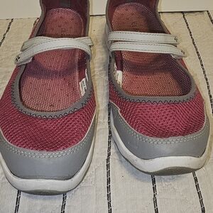 LL Bean Womens Mesh Mary Jane Athletic Water Shoes, Size 7 1/2